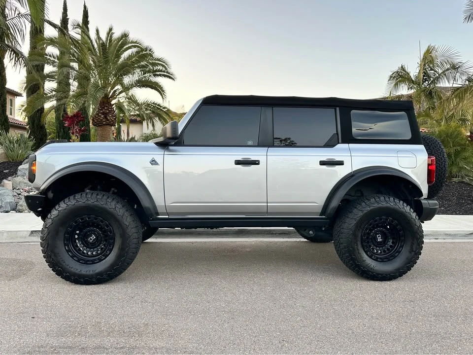 2022 Ford Bronco 6th Gen - Image 2 of 14