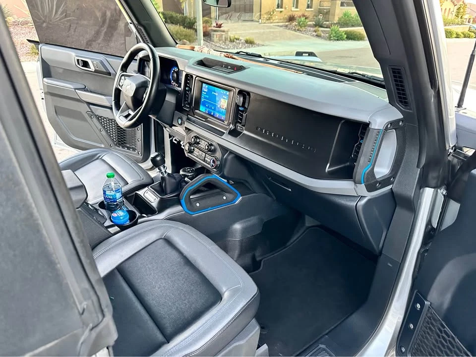 2022 Ford Bronco 6th Gen - Image 10 of 14