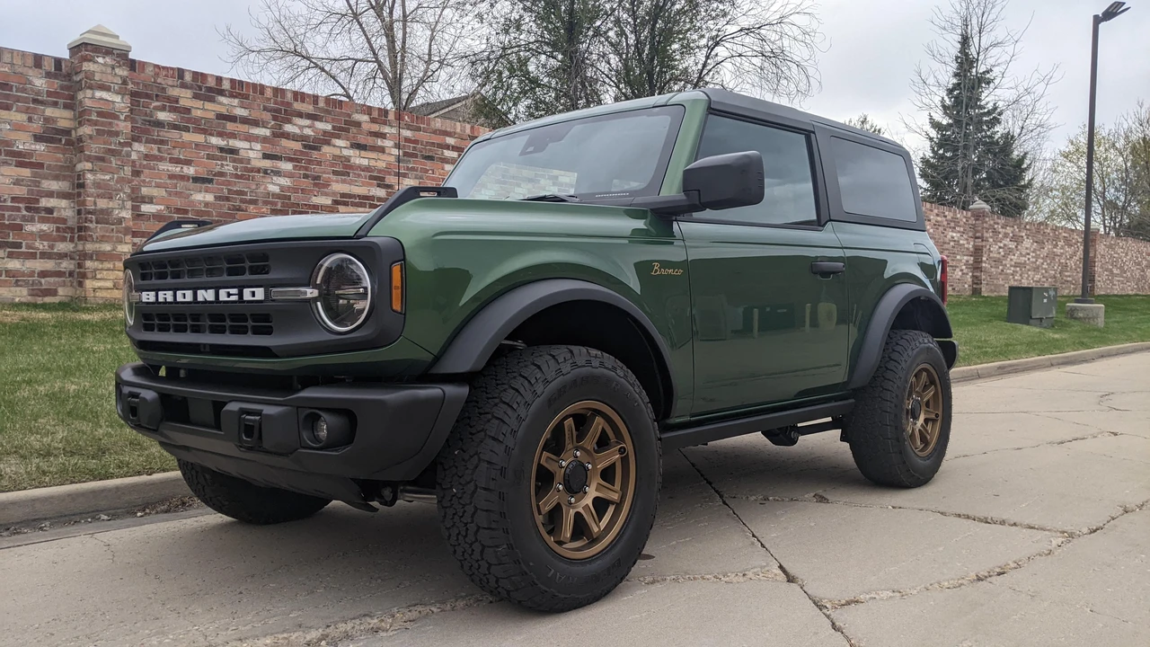 2022 Ford Bronco 6th Gen - Image 11 of 31