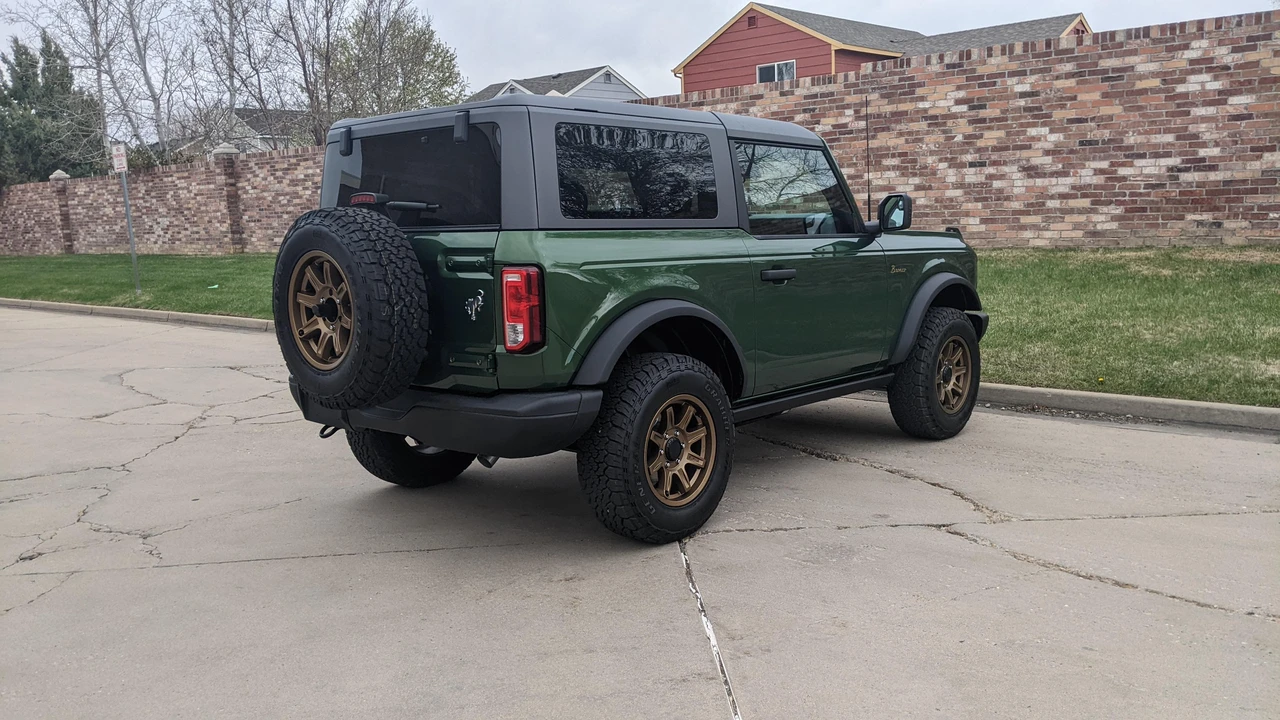 2022 Ford Bronco 6th Gen - Image 28 of 31