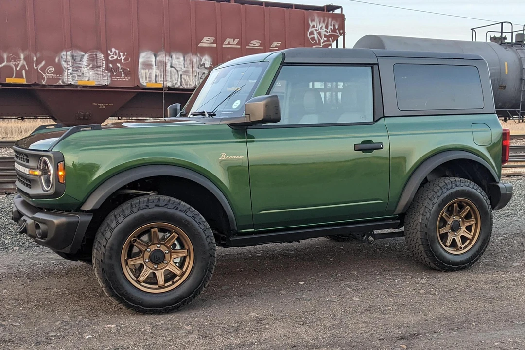 2022 Ford Bronco 6th Gen - Image 3 of 31