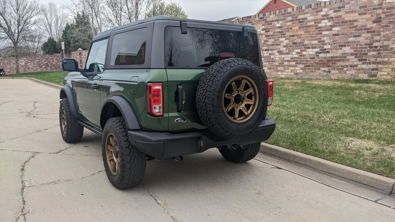 2022 Ford Bronco 6th Gen - Image 22 of 31
