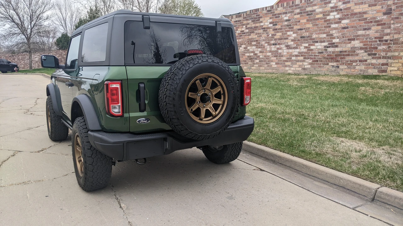 2022 Ford Bronco 6th Gen - Image 23 of 31