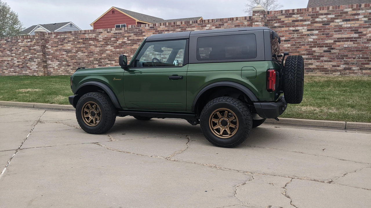 2022 Ford Bronco 6th Gen - Image 18 of 31