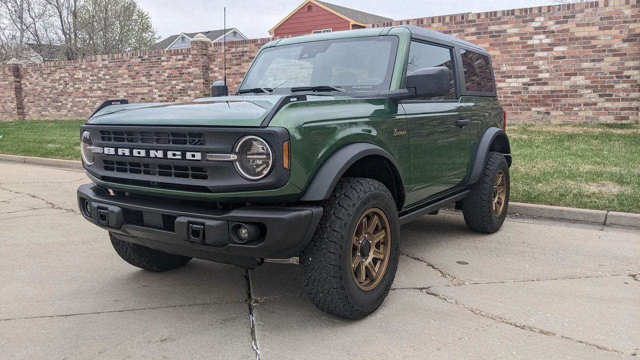 2022 Ford Bronco 6th Gen - Image 8 of 31