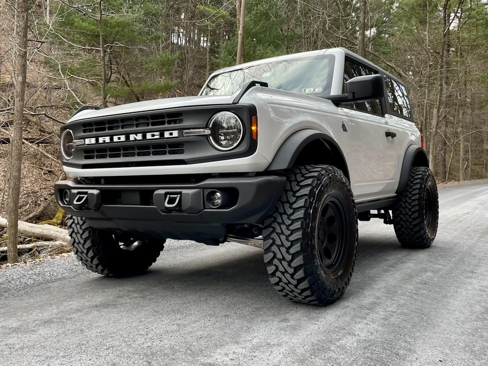 2022 Ford Bronco 6th Gen - Image 8 of 15