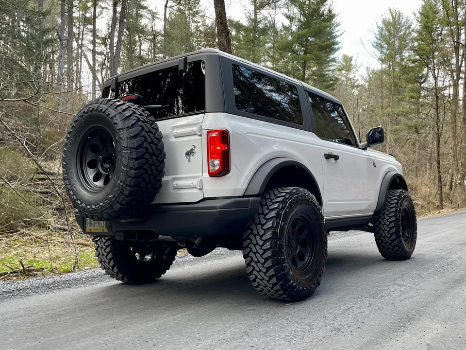2022 Ford Bronco 6th Gen - Image 12 of 15