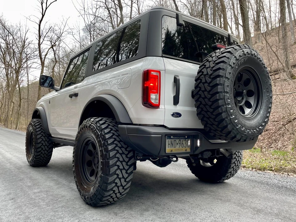 2022 Ford Bronco 6th Gen - Image 10 of 15