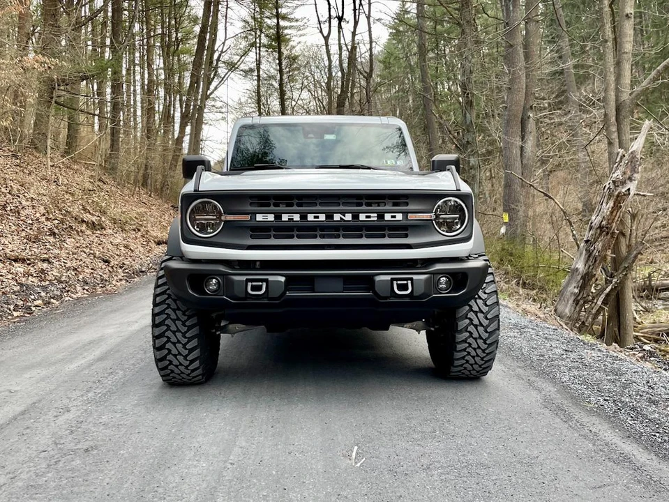 2022 Ford Bronco 6th Gen - Image 6 of 15