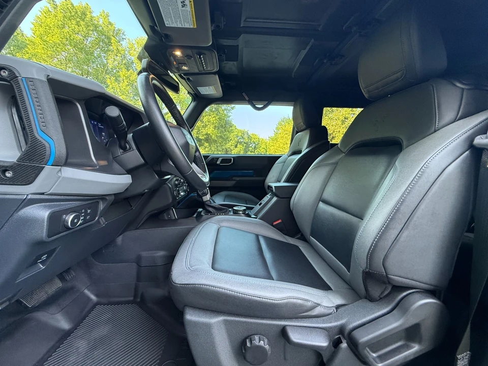 2022 Ford Bronco 6th Gen - Image 9 of 31