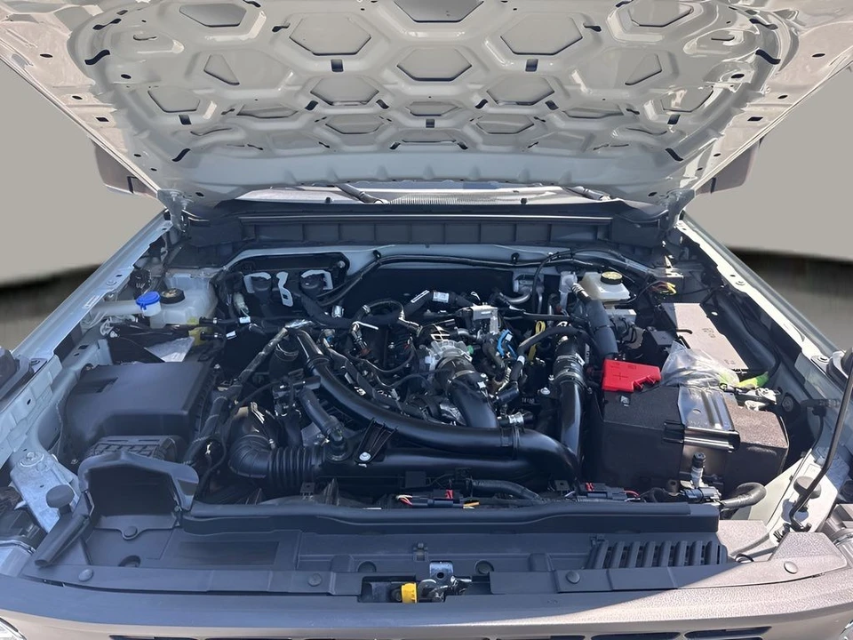 2022 Ford Bronco 6th Gen - Image 20 of 25