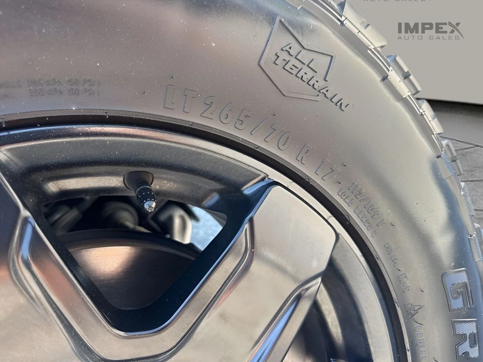 2022 Ford Bronco 6th Gen - Image 24 of 25