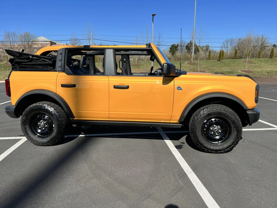 2022 Ford Bronco 6th Gen - Image 20 of 31
