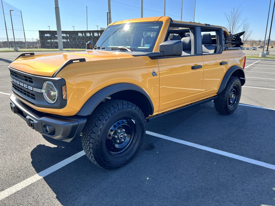 2022 Ford Bronco 6th Gen - Image 15 of 31