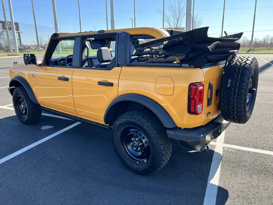 2022 Ford Bronco 6th Gen - Image 16 of 31