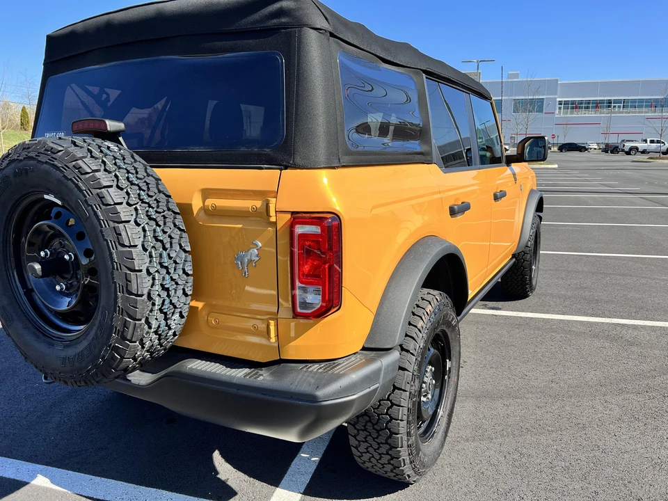 2022 Ford Bronco 6th Gen - Image 11 of 31