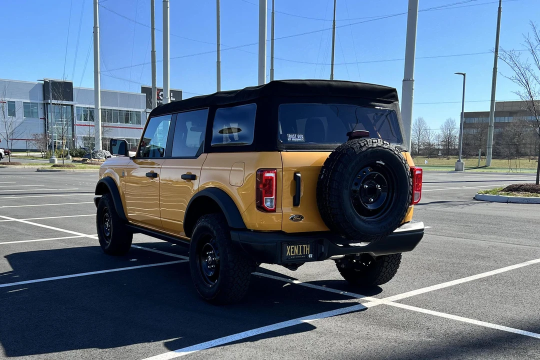 2022 Ford Bronco 6th Gen - Image 9 of 31