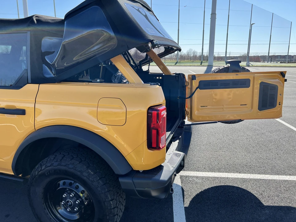 2022 Ford Bronco 6th Gen - Image 29 of 31