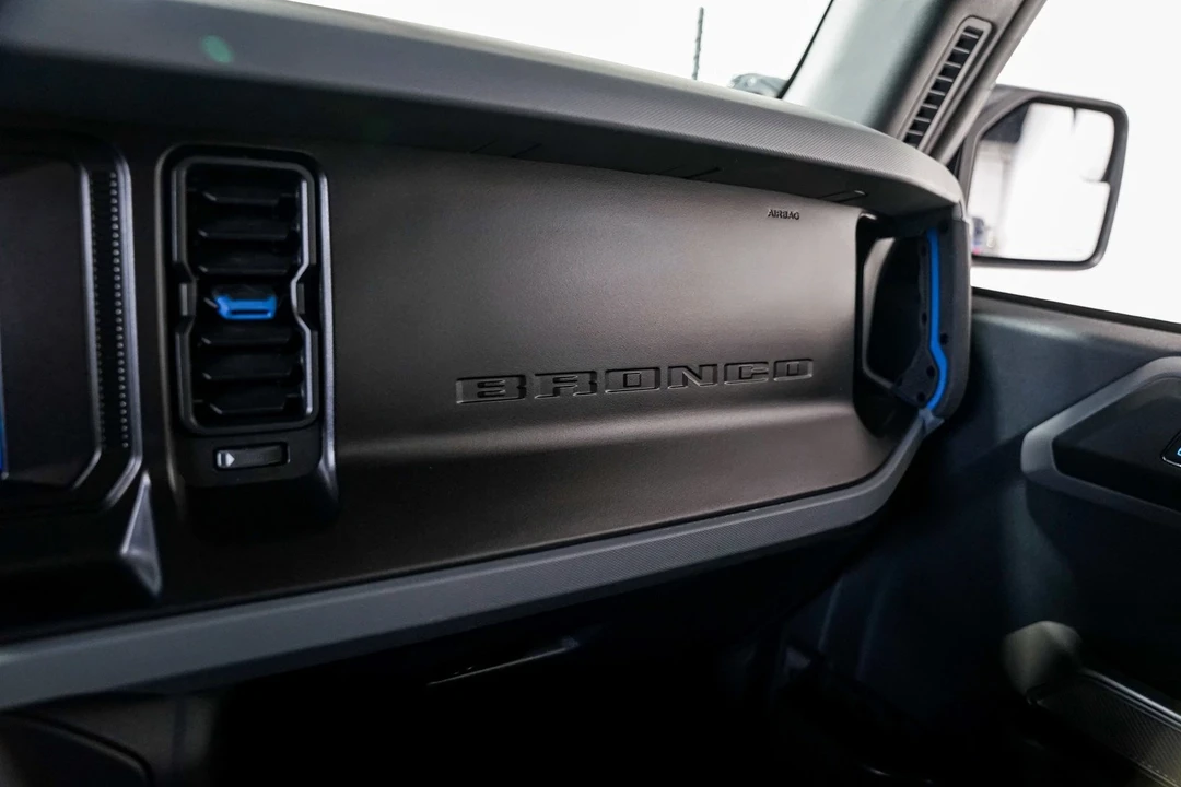 2022 Ford Bronco 6th Gen - Image 20 of 21