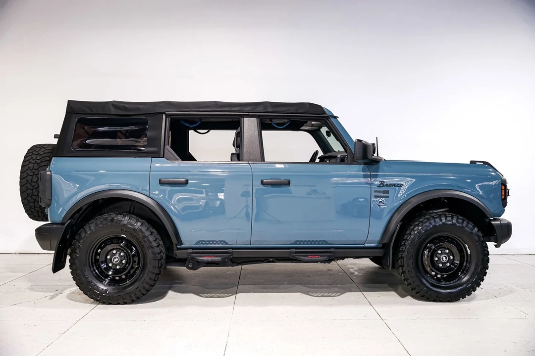 2022 Ford Bronco 6th Gen - Image 2 of 21