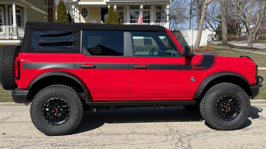 2022 Ford Bronco 6th Gen - Image 2 of 7