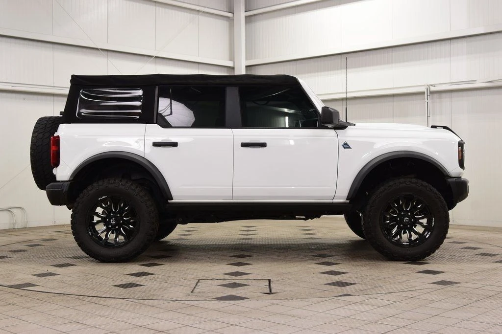 2022 Ford Bronco 6th Gen - Image 8 of 12