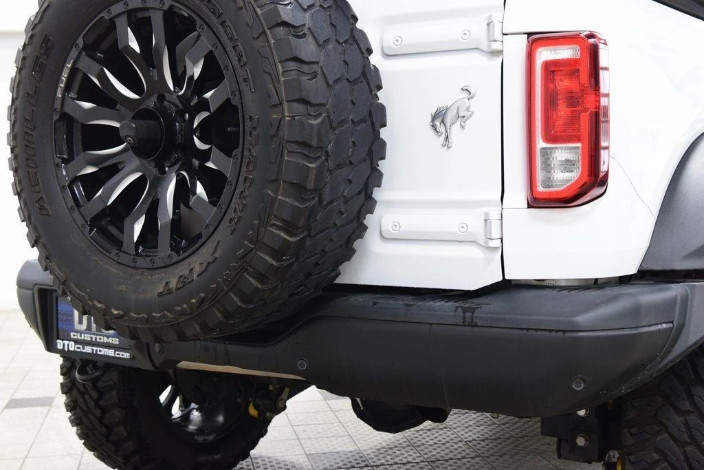 2022 Ford Bronco 6th Gen - Image 18 of 21