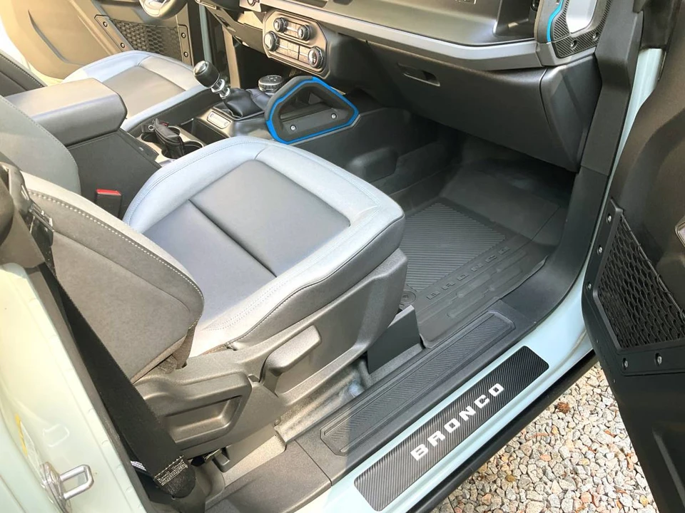 2022 Ford Bronco 6th Gen - Image 15 of 24
