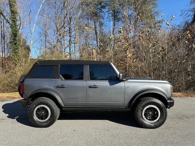 2022 Ford Bronco 6th Gen - Image 5 of 12