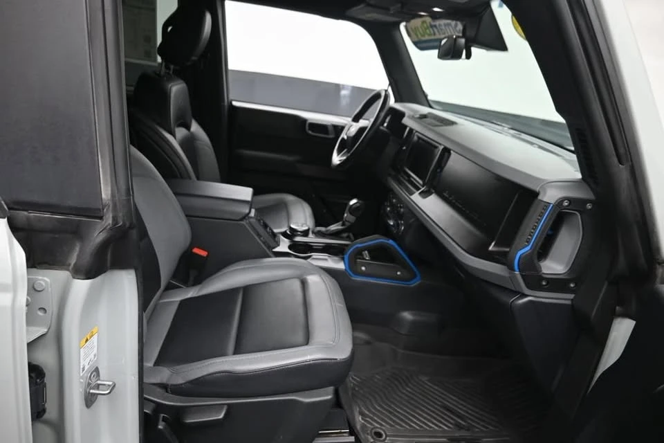 2022 Ford Bronco 6th Gen - Image 16 of 19