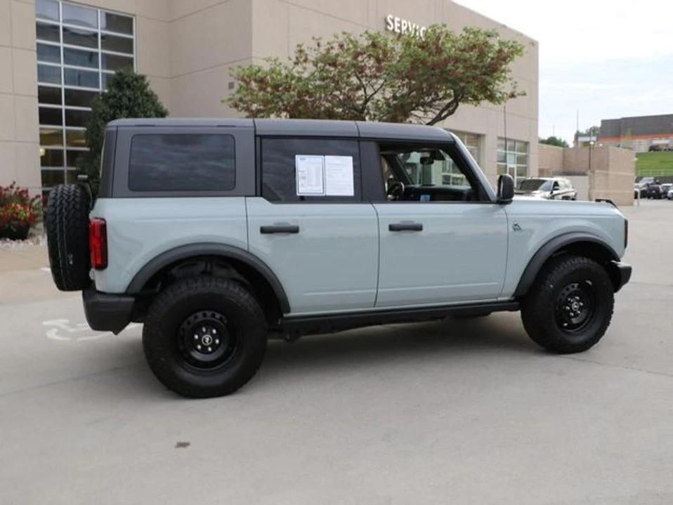 2022 Ford Bronco 6th Gen - Image 7 of 10