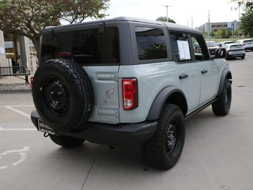 2022 Ford Bronco 6th Gen - Image 6 of 10