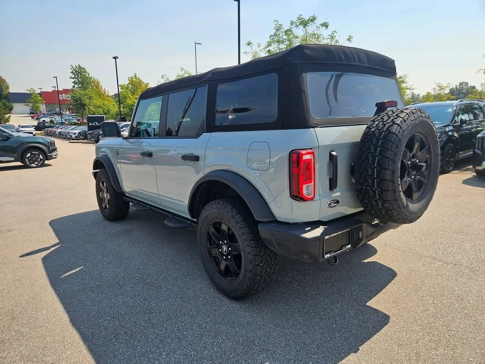 2022 Ford Bronco 6th Gen - Image 5 of 18