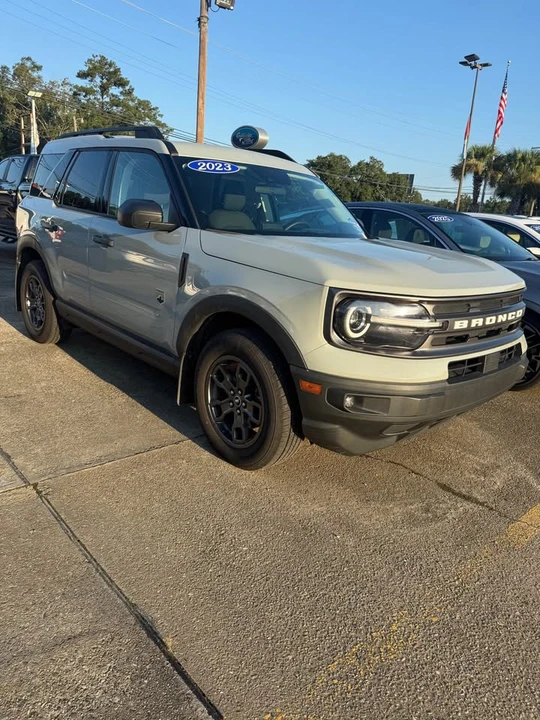 2022 Ford Bronco 6th Gen - Image 2 of 13