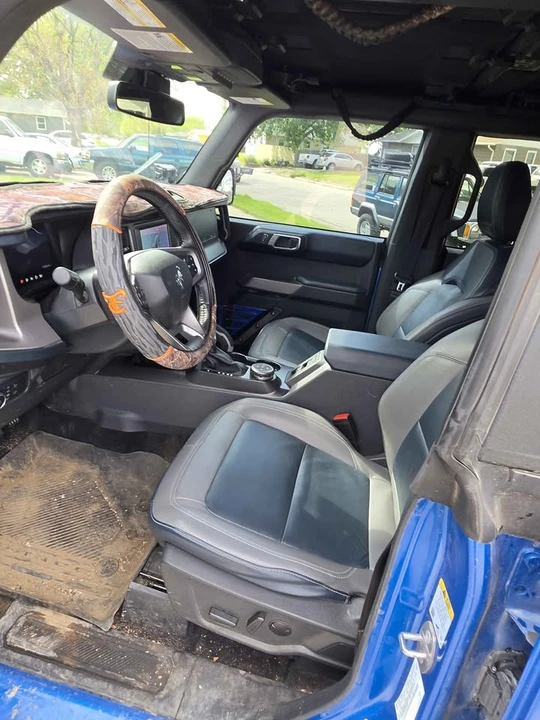 2022 Ford Bronco 6th Gen - Image 10 of 11