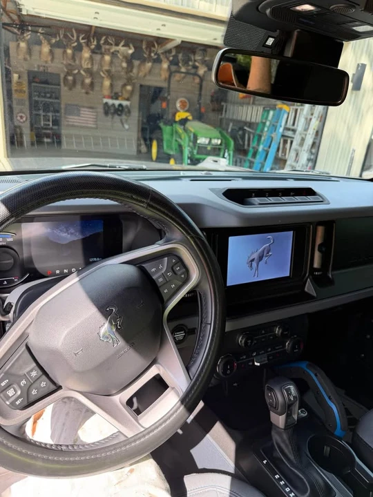 2022 Ford Bronco 6th Gen - Image 2 of 6