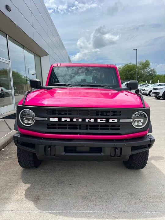 2022 Ford Bronco 6th Gen - Image 2 of 17