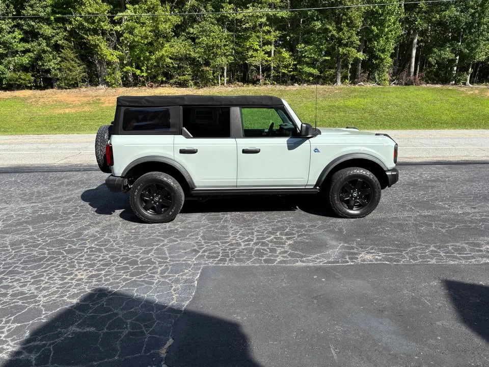 2022 Ford Bronco 6th Gen - Image 2 of 9