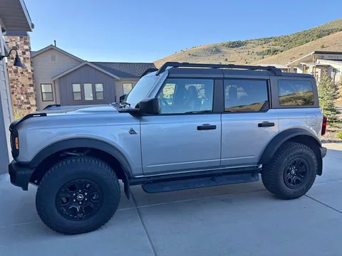 2022 Ford Bronco Black Diamond Sport Utility 4D