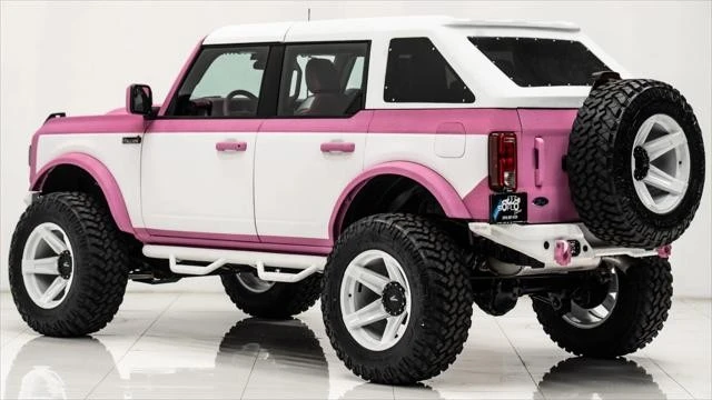 2022 Ford Bronco 6th Gen - Image 9 of 21