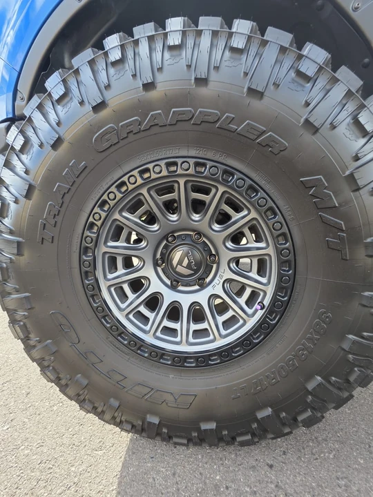 2022 Ford Bronco 6th Gen - Image 9 of 31