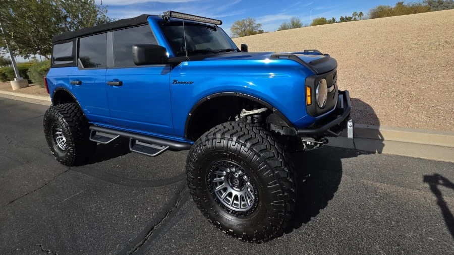 2022 Ford Bronco 6th Gen - Image 19 of 31