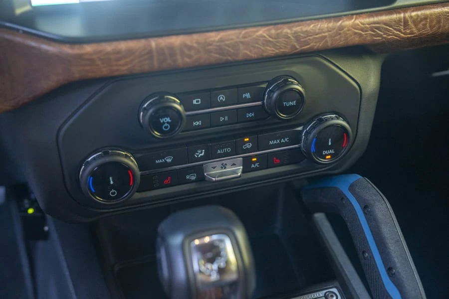 2022 Ford Bronco 6th Gen - Image 30 of 31