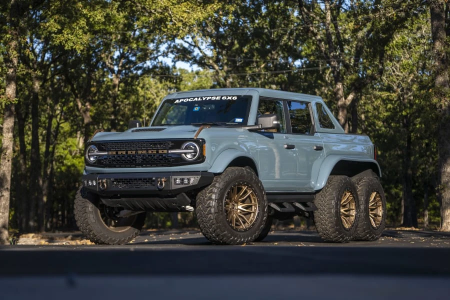 2022 Ford Bronco 6th Gen - Image 6 of 31