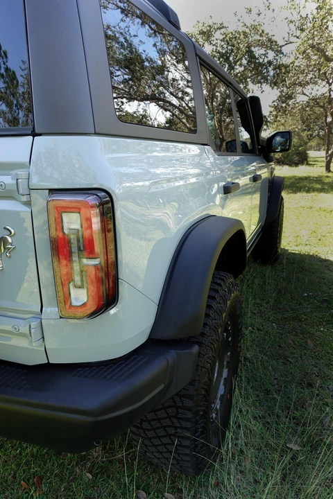 2022 Ford Bronco 6th Gen - Image 26 of 31