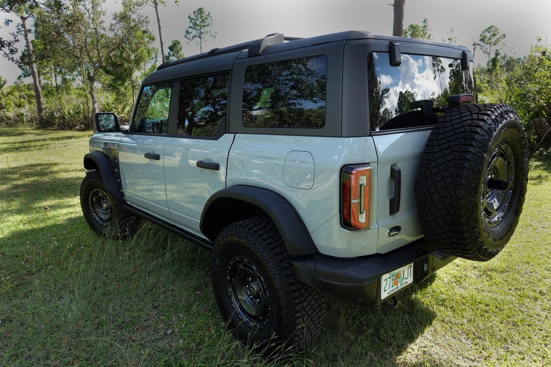 2022 Ford Bronco 6th Gen - Image 10 of 31