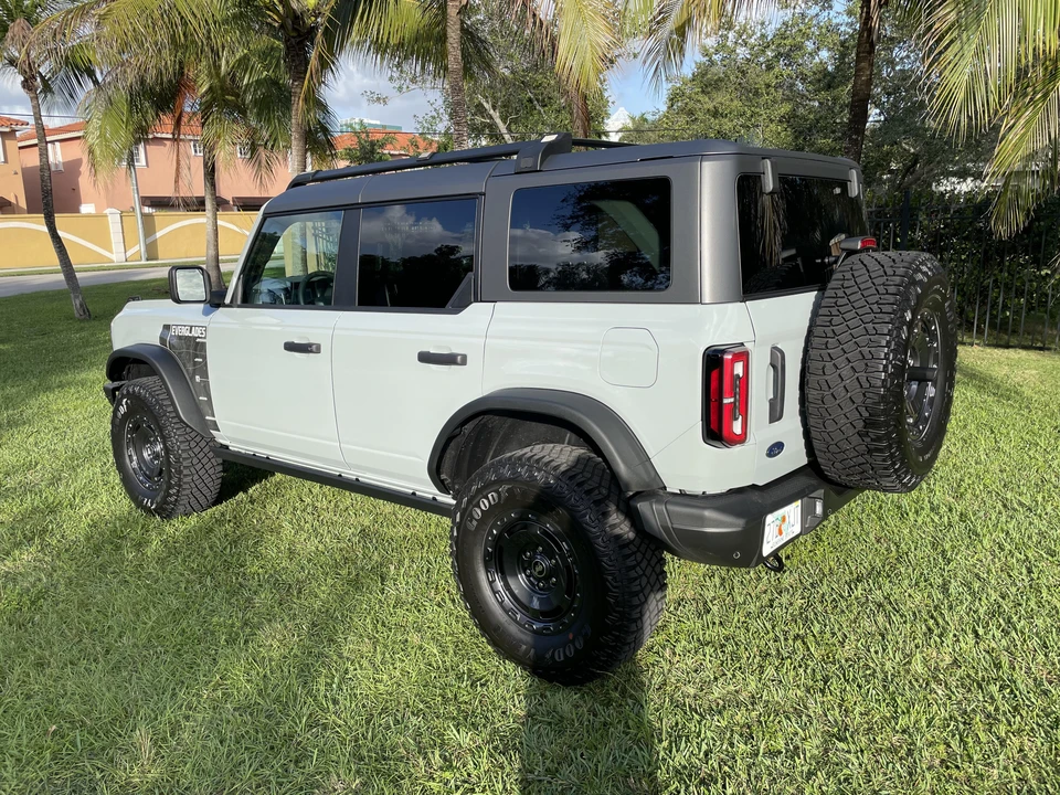 2022 Ford Bronco 6th Gen - Image 9 of 31