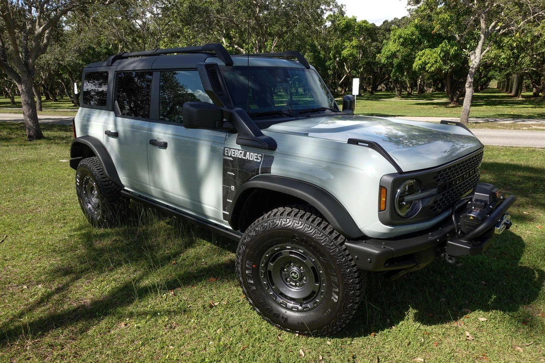 2022 Ford Bronco 6th Gen - Image 15 of 31