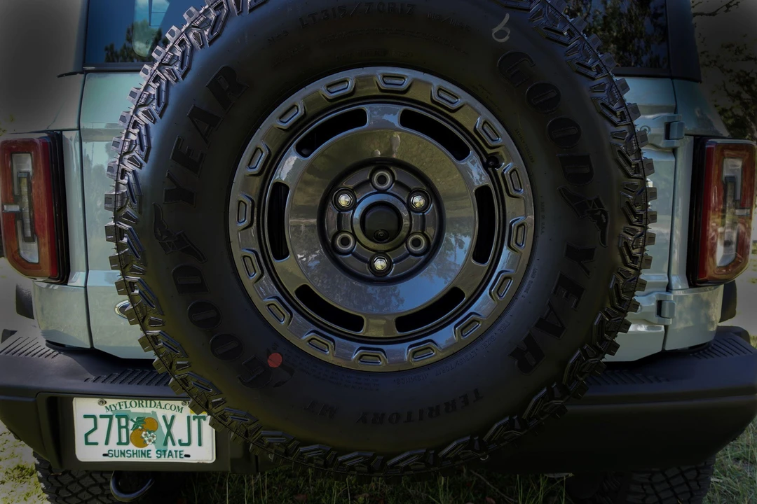 2022 Ford Bronco 6th Gen - Image 24 of 31