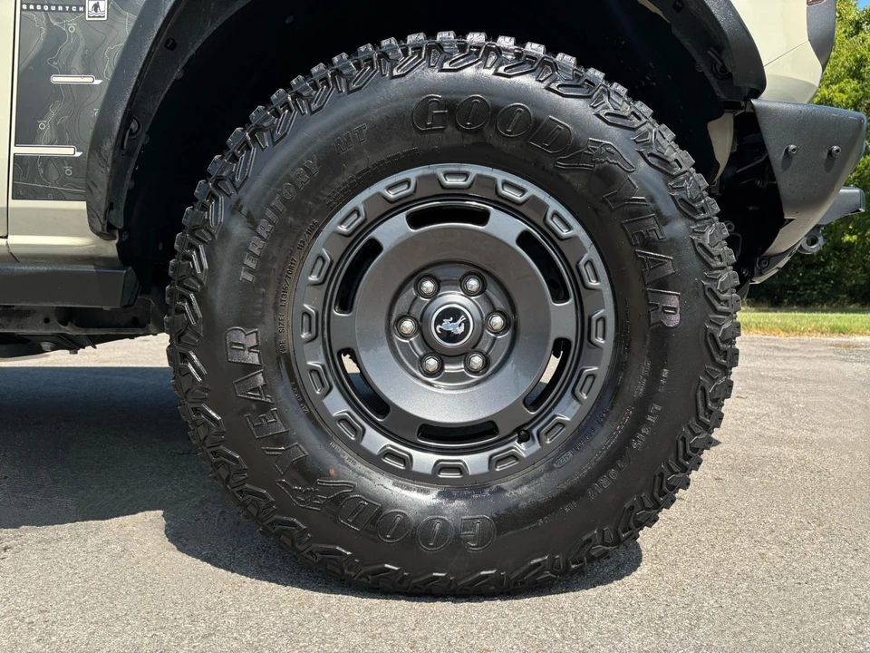 2022 Ford Bronco 6th Gen - Image 13 of 31
